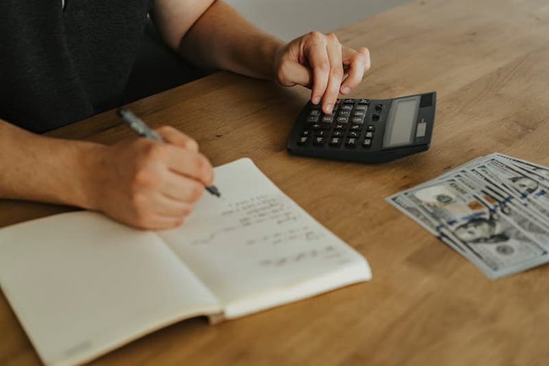Expected Value Calculator: How to Calculate EV Step-by-Step