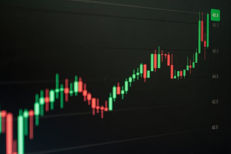 Recency Bias in Investing and Sports Predictions